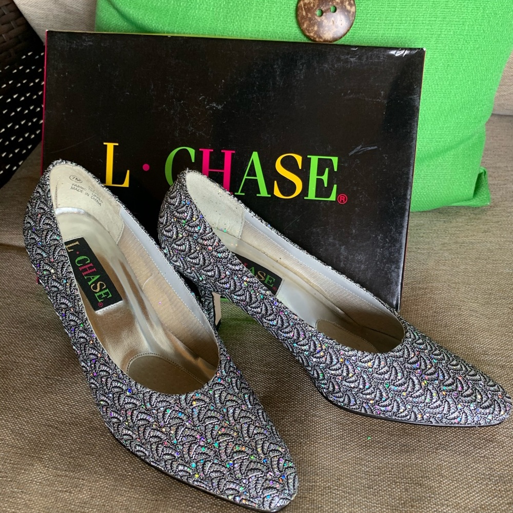 Sparkly, silver 3” heel shoes New, WOT